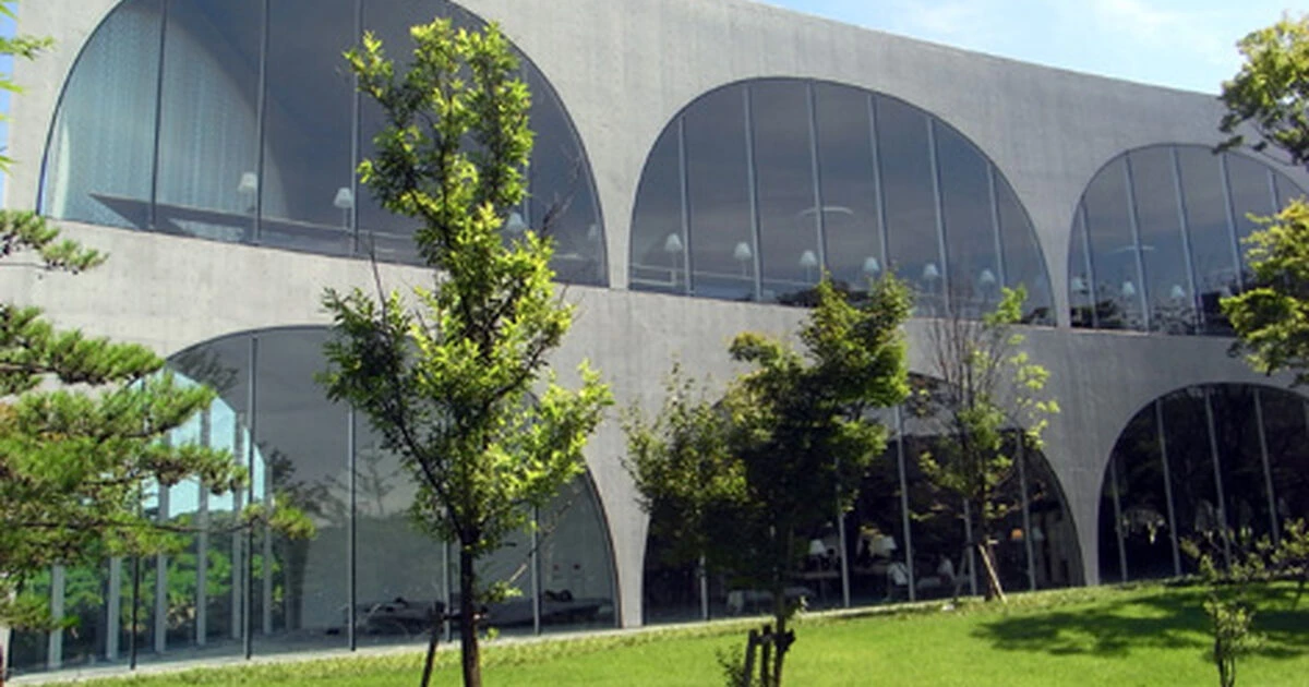多摩美術大学図書館 | Livelog | 大阪府岸和田市の設計事務所ならI